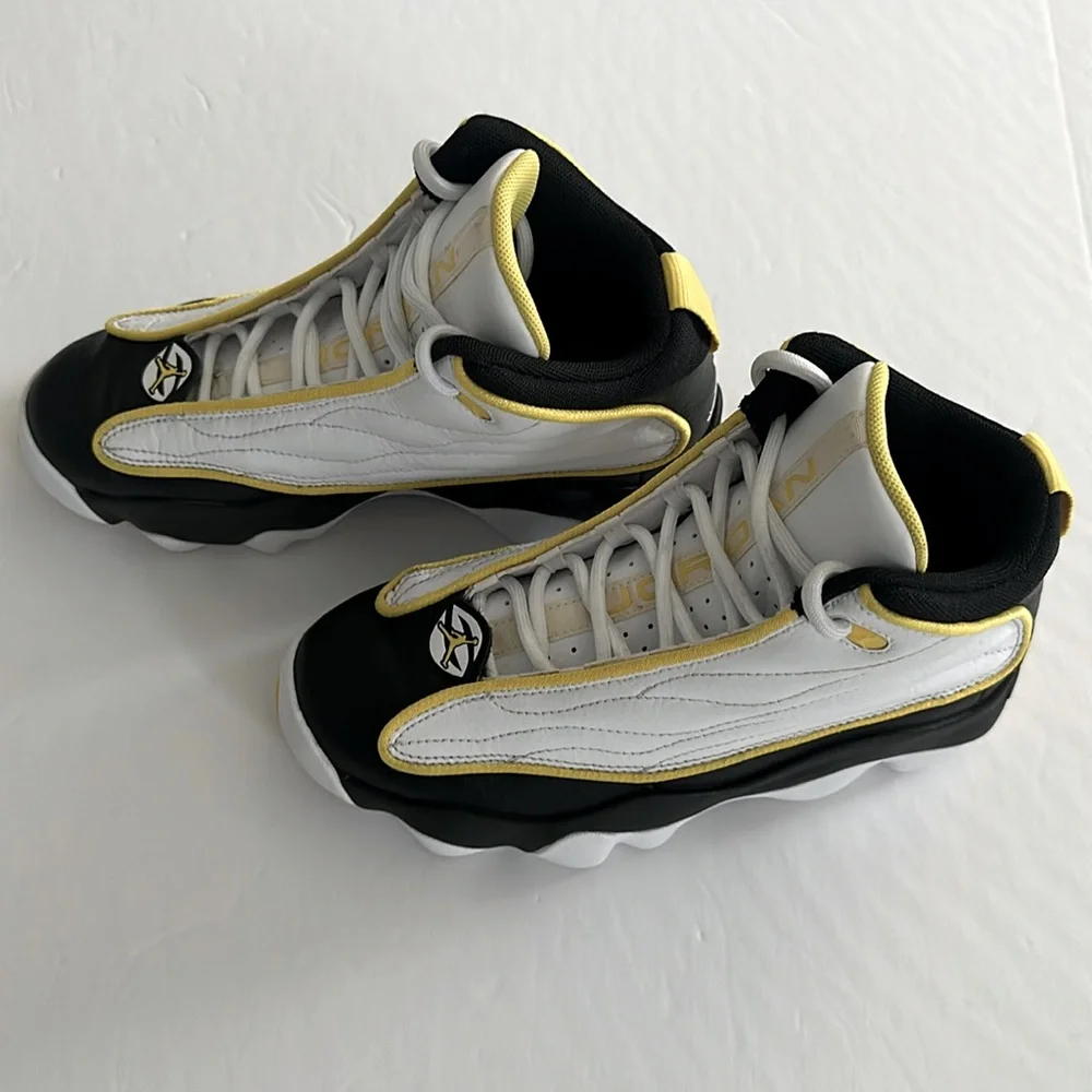 NIKE - AIR JORDAN || Pro Strong GS Tour Kids Sneakers. Sz. 5Y - Picture 7 of 17